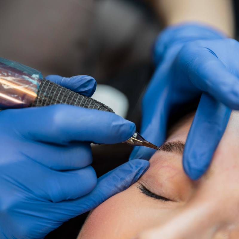 Microblading-Sopracciglia Trucco Semipermanente